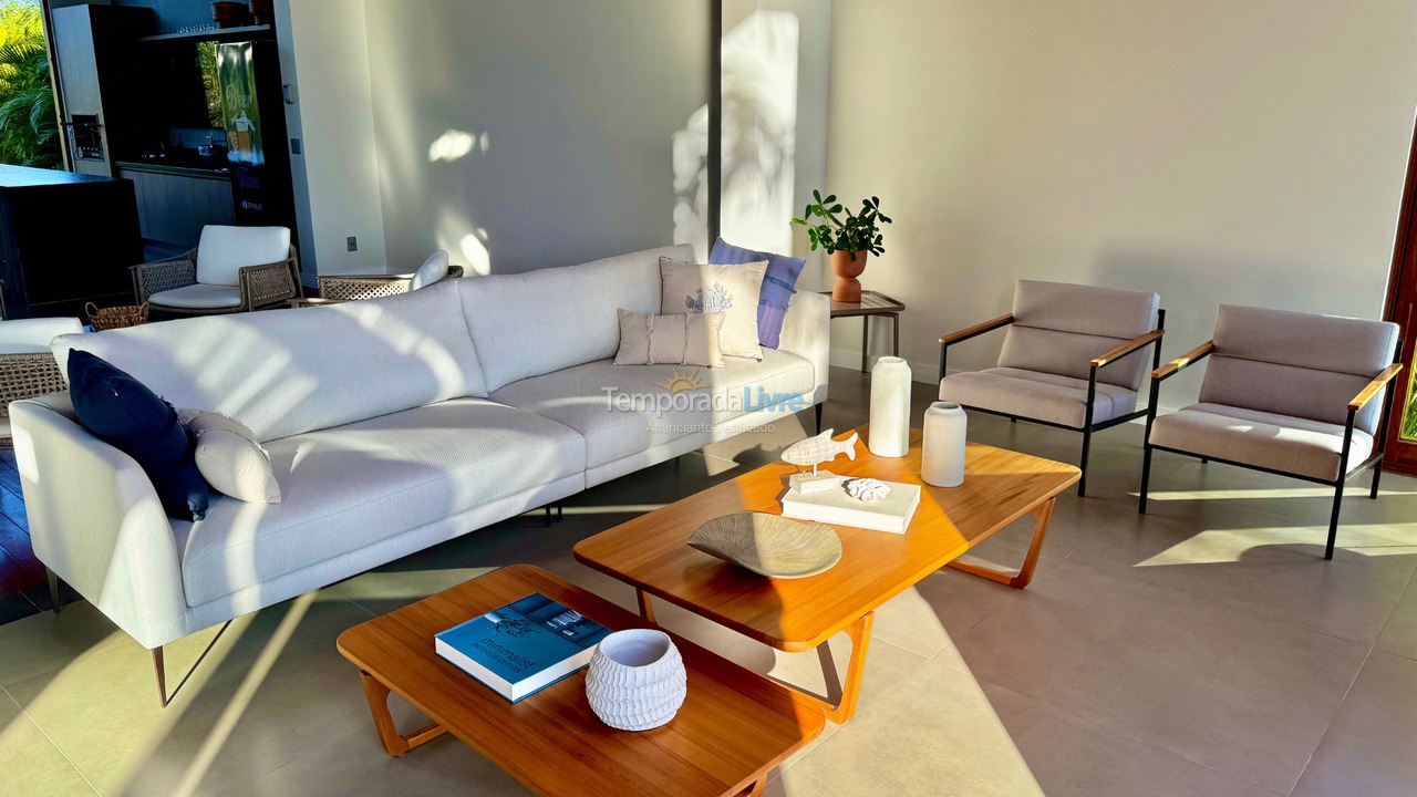 Casa para aluguel de temporada em Mata de São João (Praia do Forte)