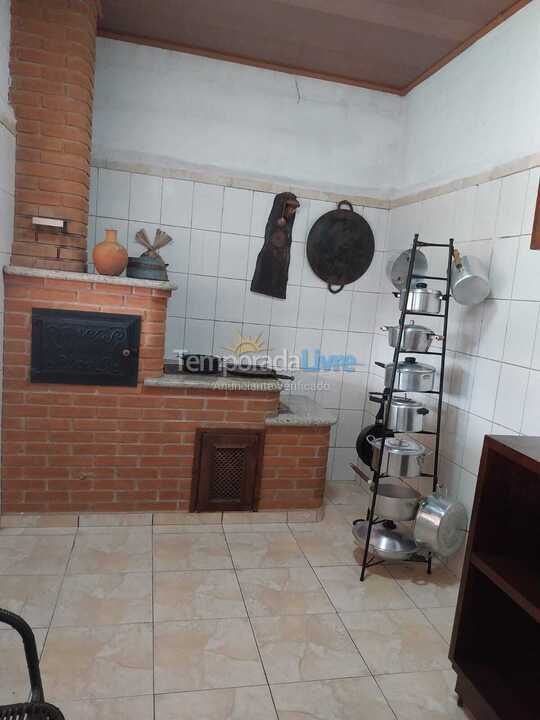 Casa para aluguel de temporada em Caraguatatuba (Martim de Sá)