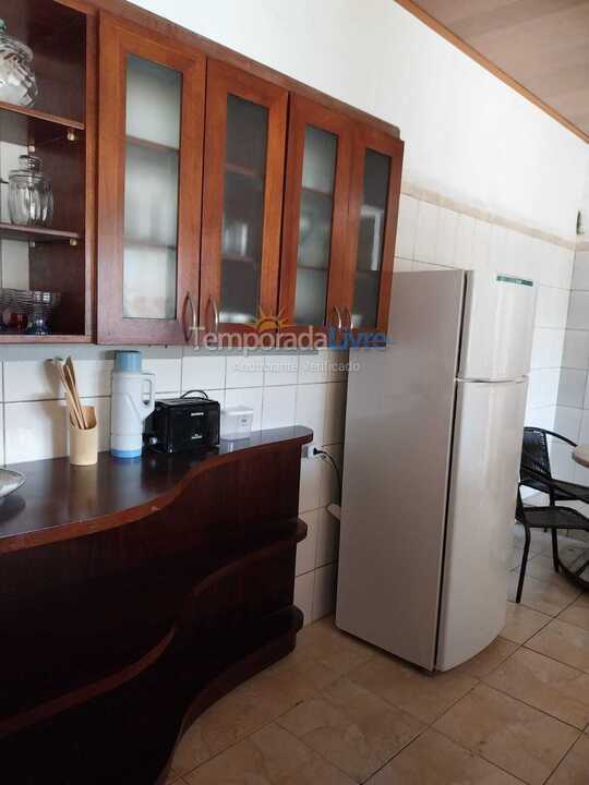 Casa para aluguel de temporada em Caraguatatuba (Martim de Sá)