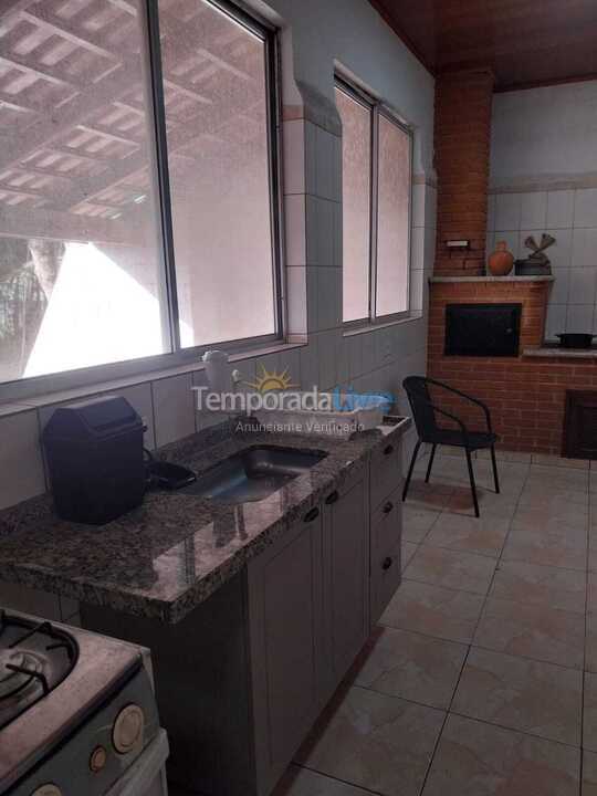 Casa para aluguel de temporada em Caraguatatuba (Martim de Sá)