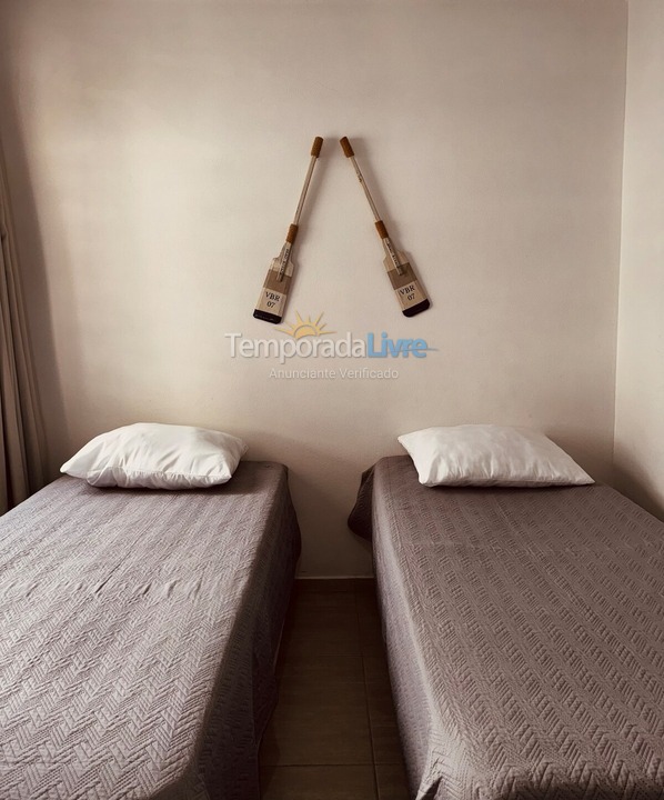 Casa para aluguel de temporada em Bombinhas (Praia de Bombas)