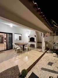 Espaço da frente para a praia