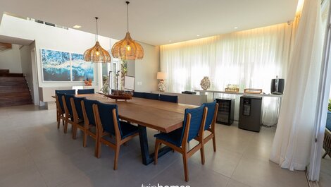 Luxury Beachfront Mansion in Muro Alto - PE