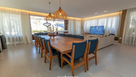 Luxury Beachfront Mansion in Muro Alto - PE