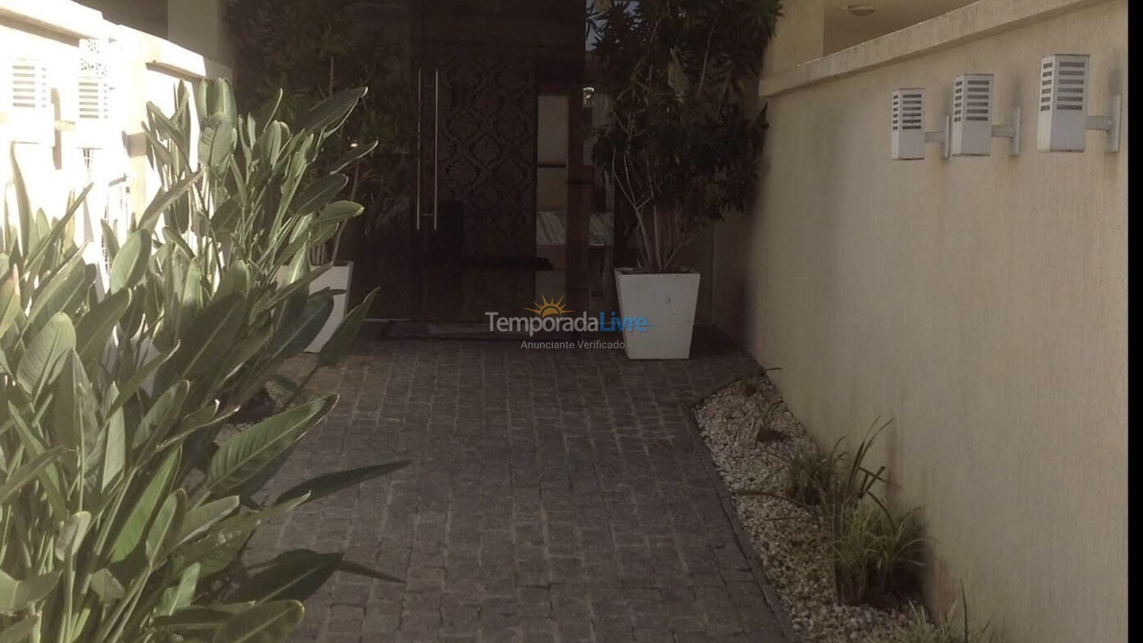 Apartamento para aluguel de temporada em Bombinhas (Praia de Bombas)