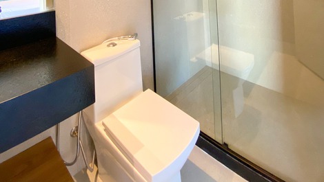 Mansion in Guarajuba with 7 Suites 50m from the Beach