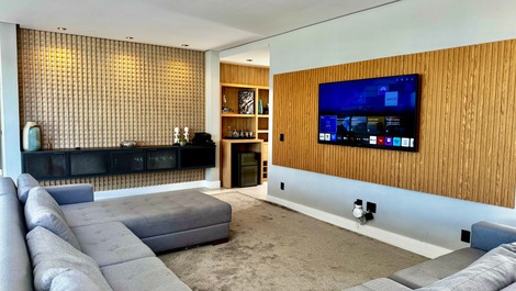 Casa de Alto Estándar 8 Suites en Praia do Forte en el Condominio Praia Bella