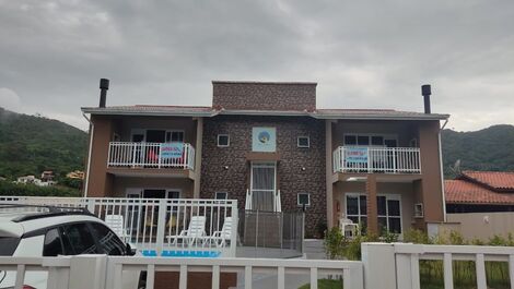 SEASONAL APARTMENT WITH POOL FOR UP TO 6 PEOPLE