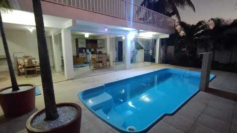 Beautiful house close to the beach with leisure area and spacious pool