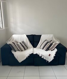 Close to shopping mall, for 10 people, air conditioning and garage