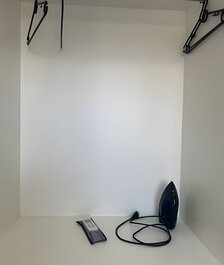 Close to shopping mall, for 10 people, air conditioning and garage