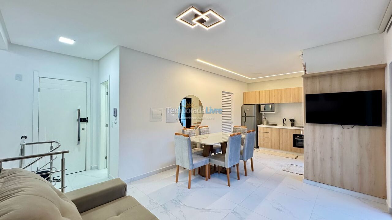 Apartamento para aluguel de temporada em Bombinhas (Canto Grande)