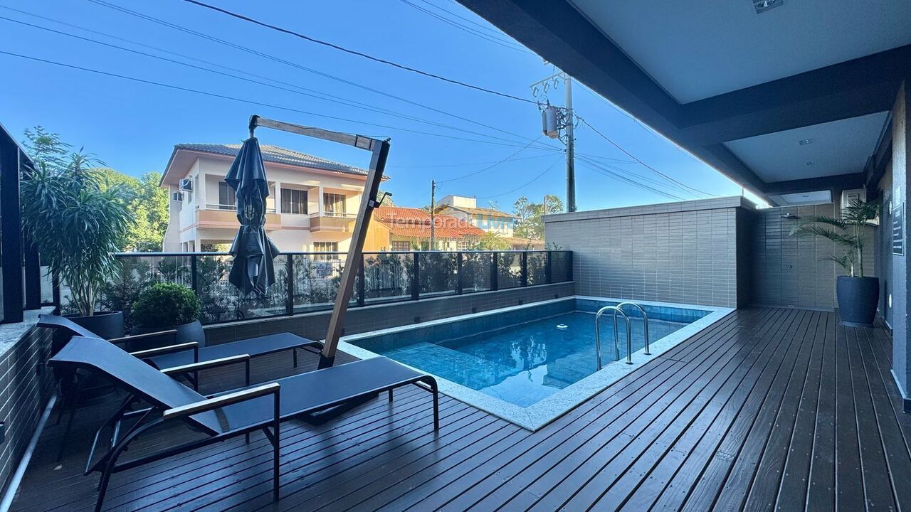 Apartamento para aluguel de temporada em Bombinhas (Canto Grande)