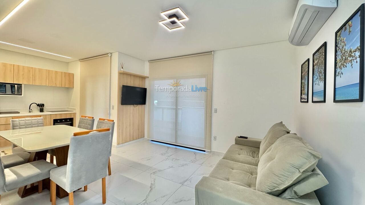 Apartamento para aluguel de temporada em Bombinhas (Canto Grande)