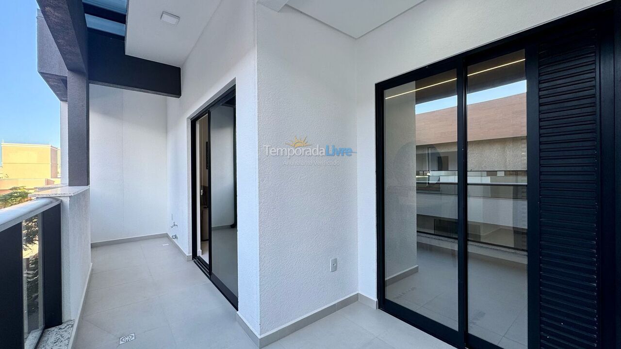 Apartamento para aluguel de temporada em Bombinhas (Canto Grande)