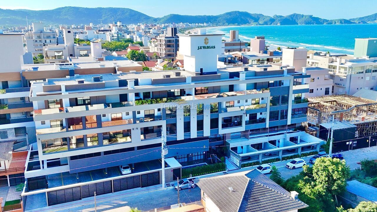 Apartamento para aluguel de temporada em Bombinhas (Canto Grande)