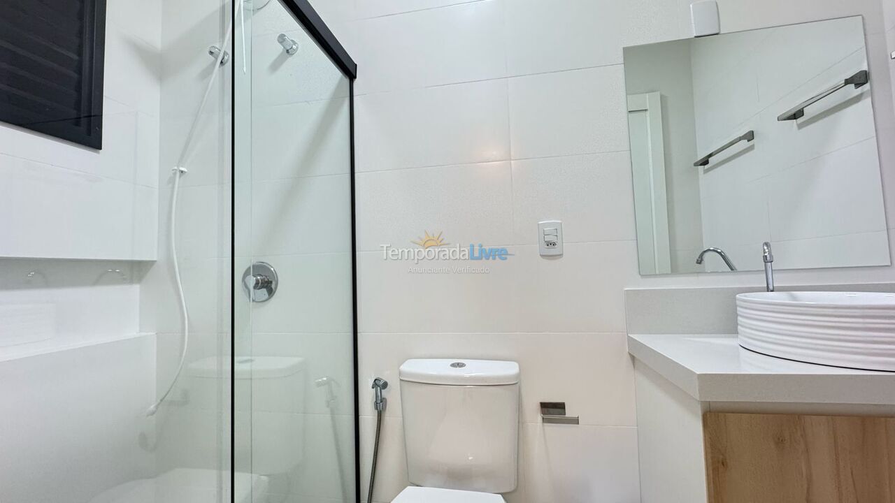 Apartamento para aluguel de temporada em Bombinhas (Canto Grande)