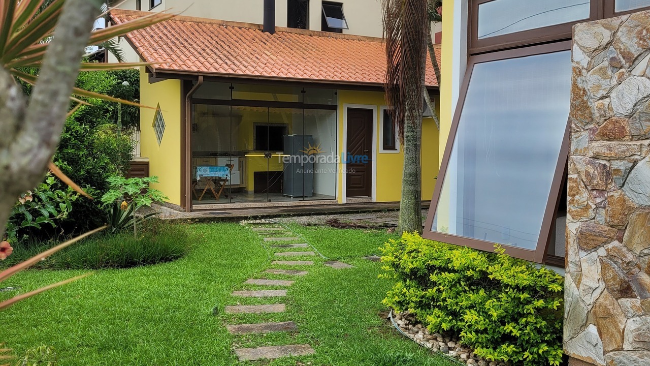Casa para aluguel de temporada em Florianópolis (Barra da Lagoa)