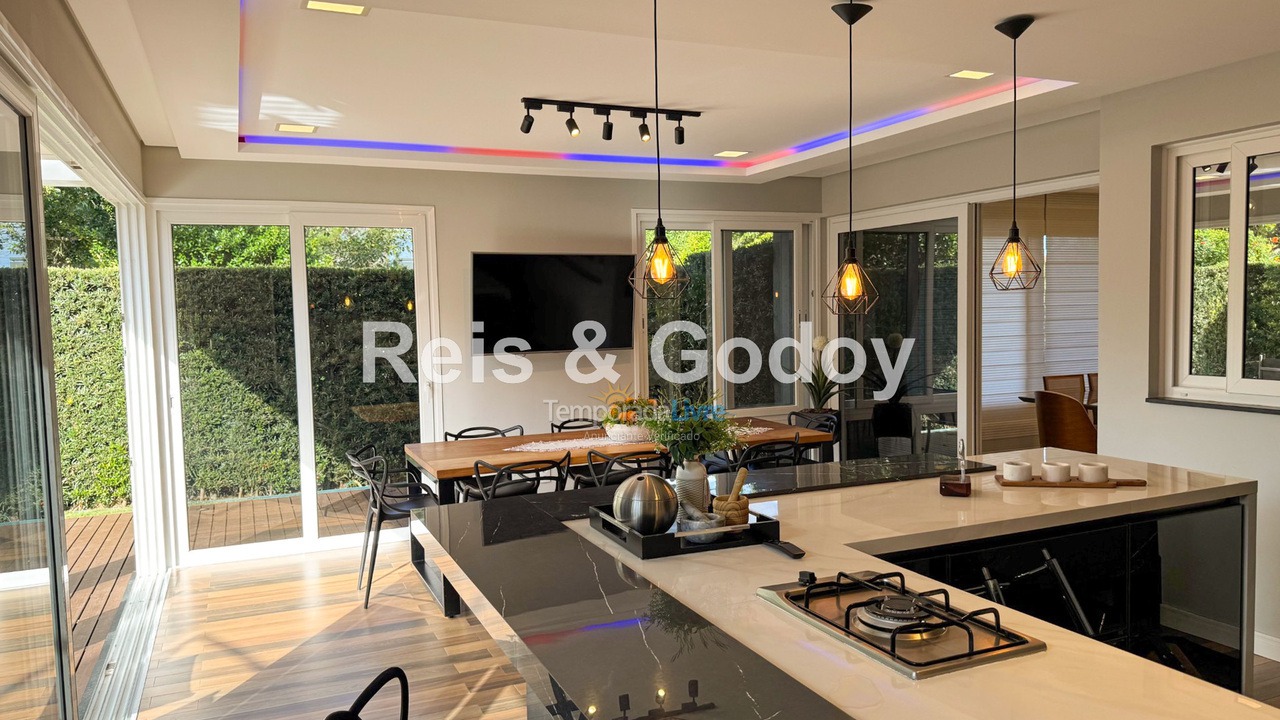 Casa para aluguel de temporada em Florianopolis (Jurerê Internacional)