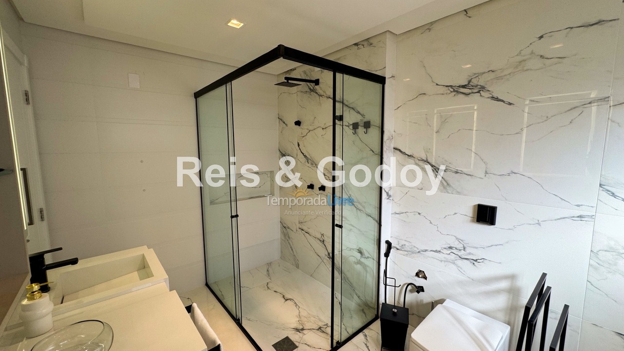 Casa para aluguel de temporada em Florianopolis (Jurerê Internacional)