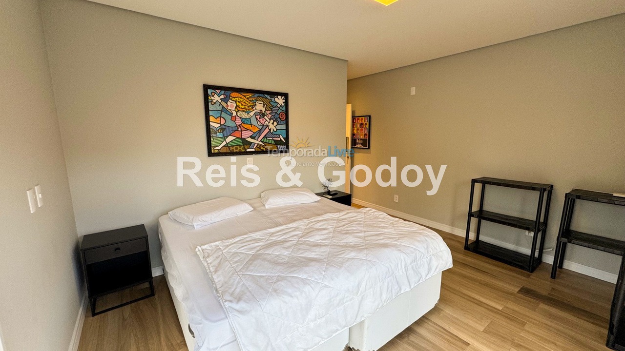 Casa para aluguel de temporada em Florianopolis (Jurerê Internacional)