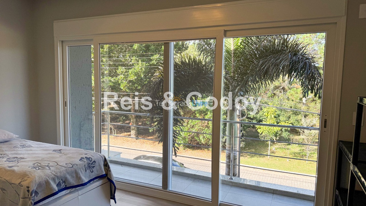 Casa para aluguel de temporada em Florianopolis (Jurerê Internacional)