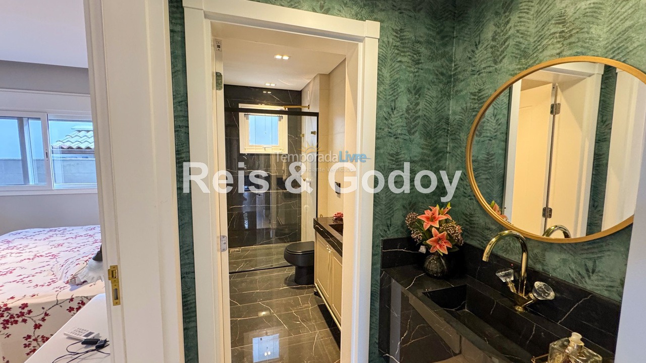 Casa para aluguel de temporada em Florianopolis (Jurerê Internacional)