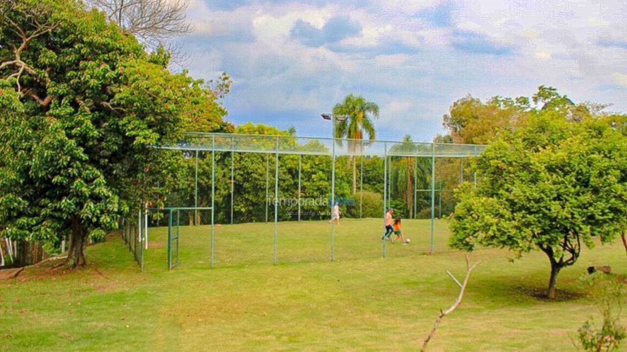 Chácara / sítio para aluguel de temporada em Mairinque (Moreiras)