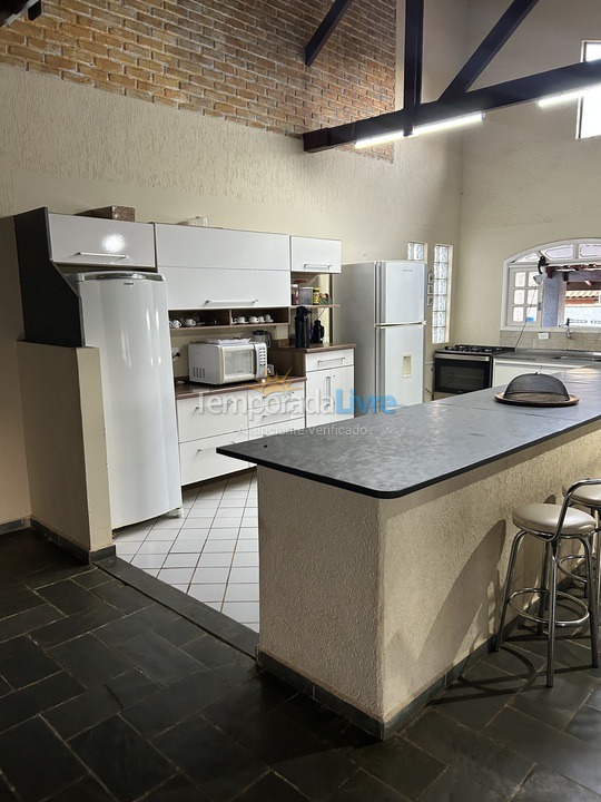 Chácara / sítio para aluguel de temporada em Mairinque (Moreiras)