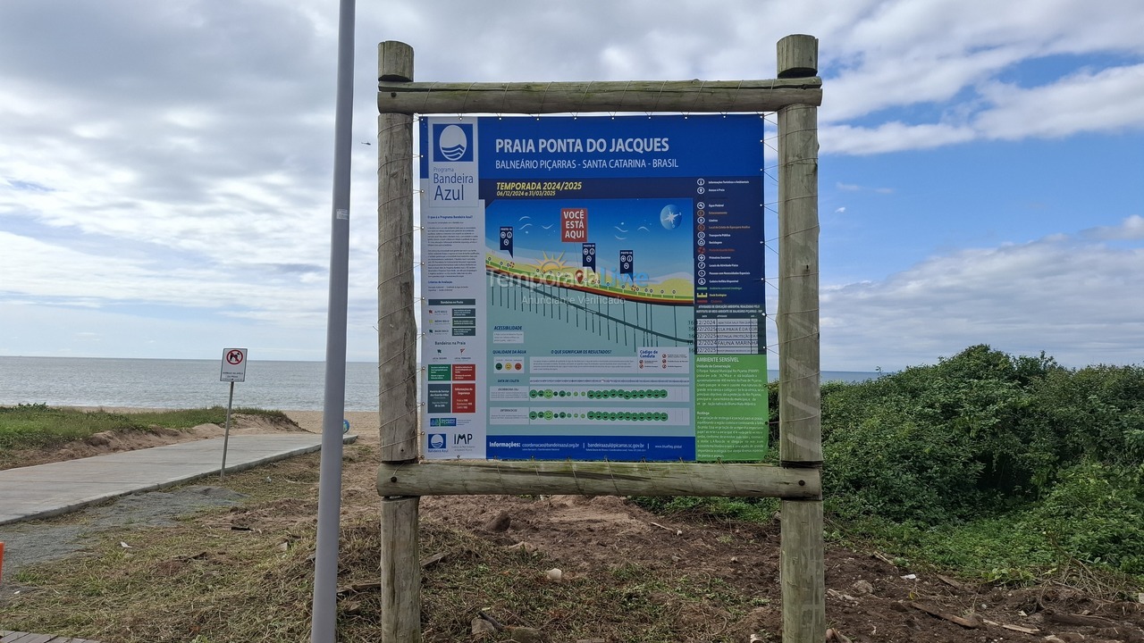 Apartamento para aluguel de temporada em Balneário Piçarras (Itacolomi)