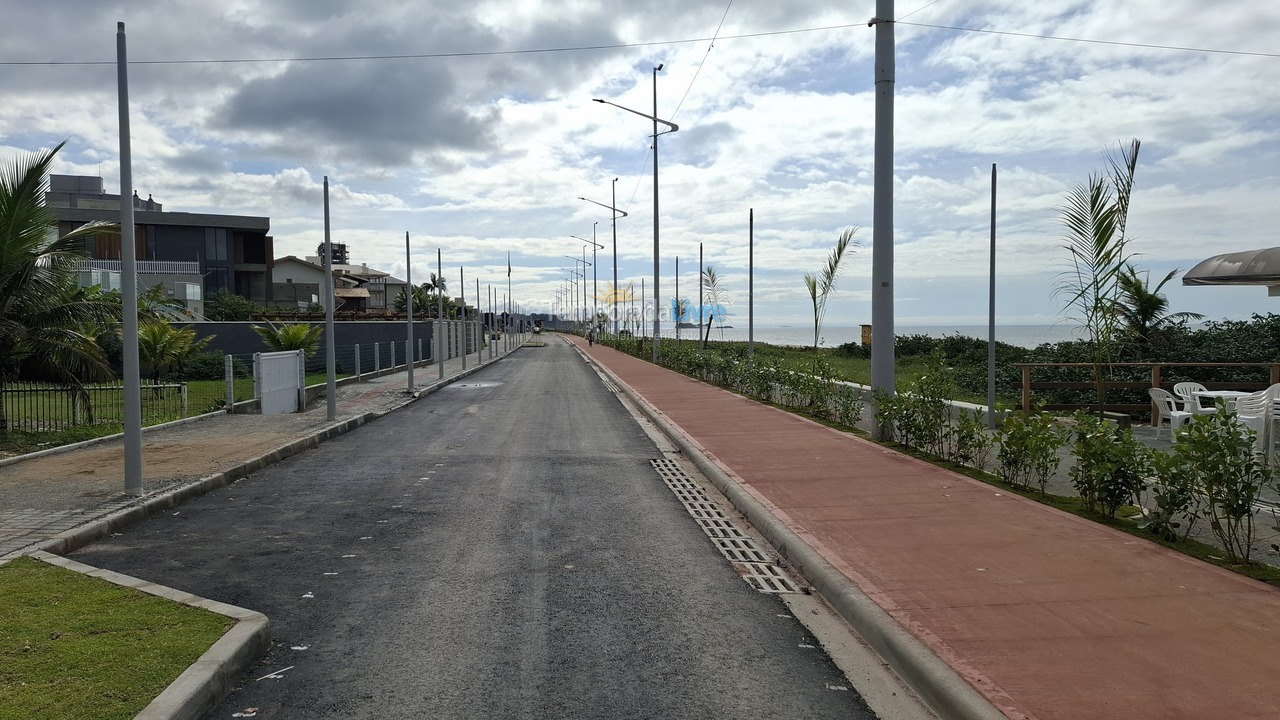 Apartamento para aluguel de temporada em Balneário Piçarras (Itacolomi)