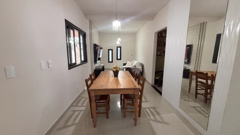 Alquiler vacacional en Bombas – Casa con piscina