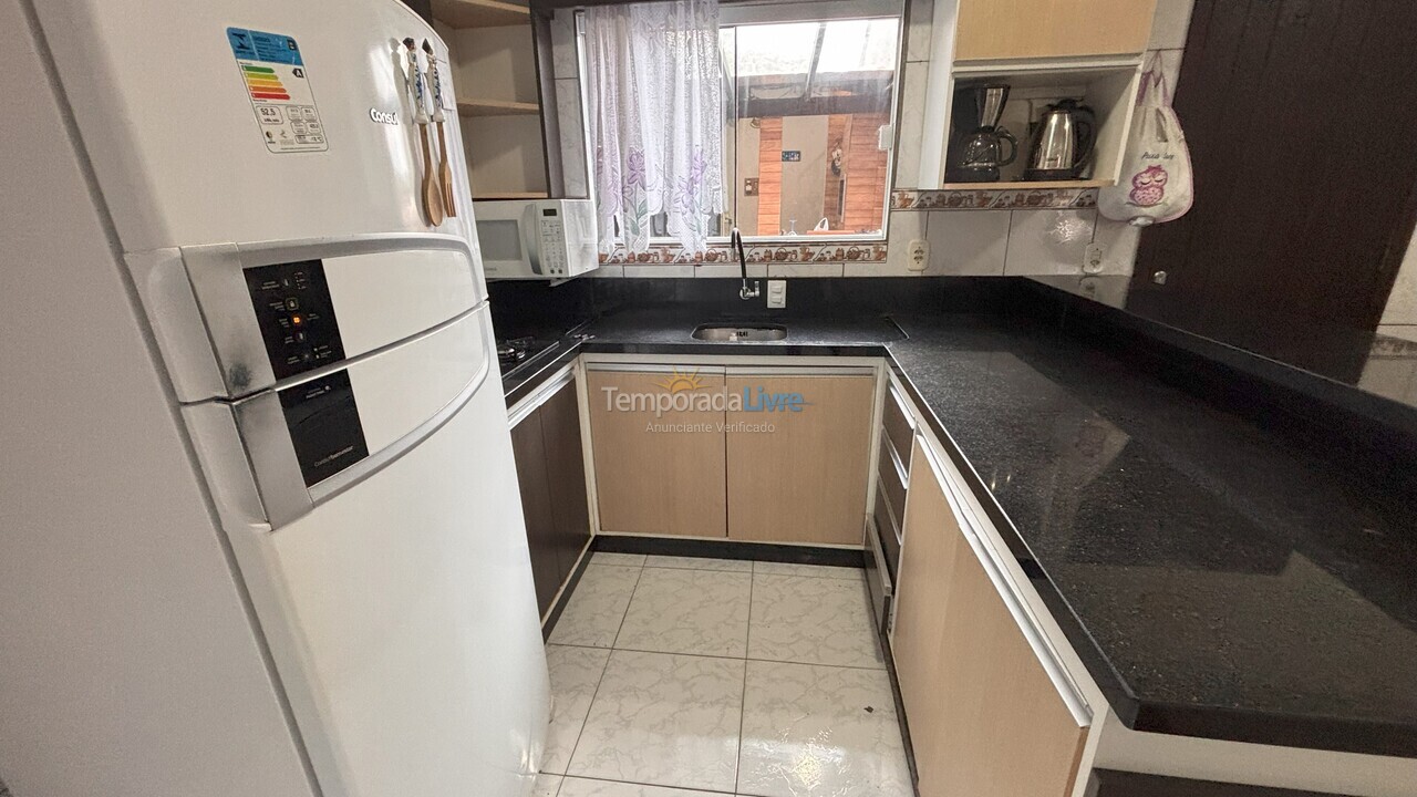 Casa para alquiler de vacaciones em Bombinhas (Praia de Bombas)