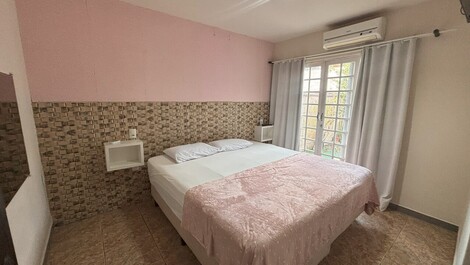 Alquiler vacacional en Bombas – Casa con piscina