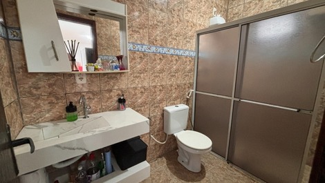 Alquiler vacacional en Bombas – Casa con piscina