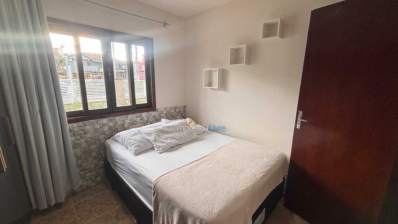 Casa para alquiler de vacaciones em Bombinhas (Praia de Bombas)