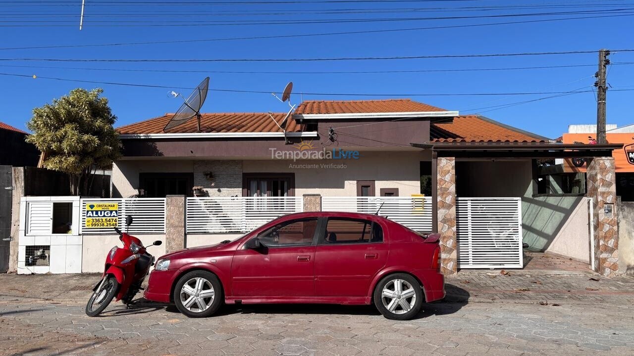Casa para alquiler de vacaciones em Bombinhas (Praia de Bombas)