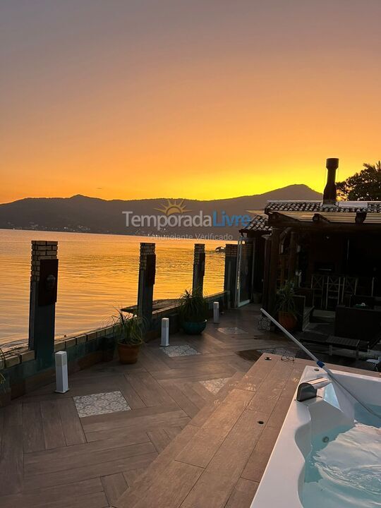 Casa para aluguel de temporada em Florianópolis (Barra da Lagoa)