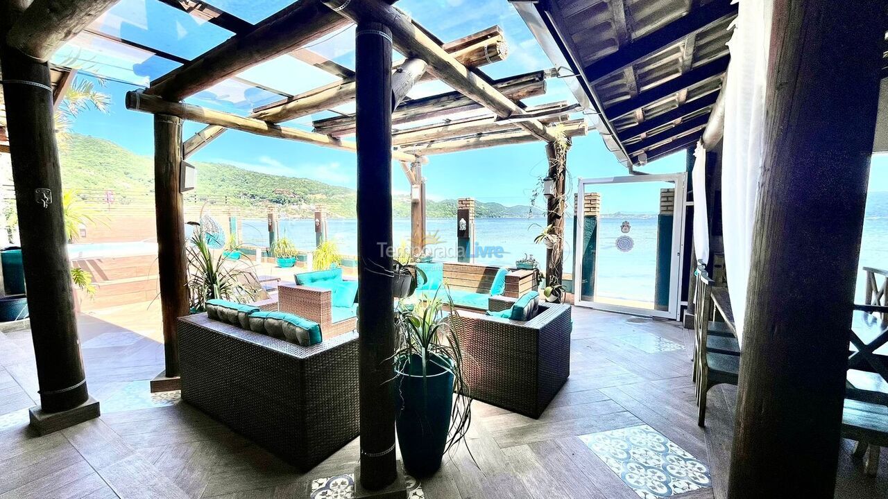 Casa para aluguel de temporada em Florianópolis (Barra da Lagoa)
