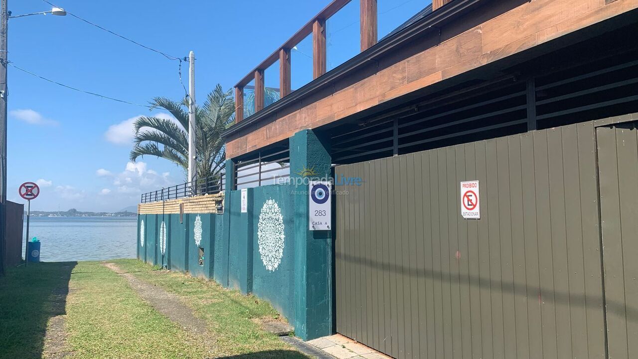 Casa para aluguel de temporada em Florianópolis (Barra da Lagoa)