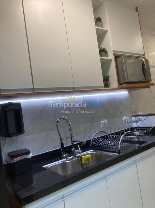 Apartamento para aluguel de temporada em Guarujá (Enseada)