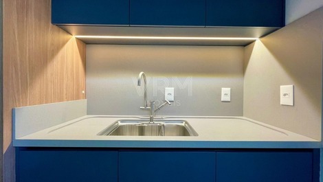 Ático dúplex con jacuzzi, piscina y vistas al mar