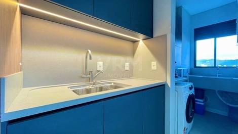 Ático dúplex con jacuzzi, piscina y vistas al mar