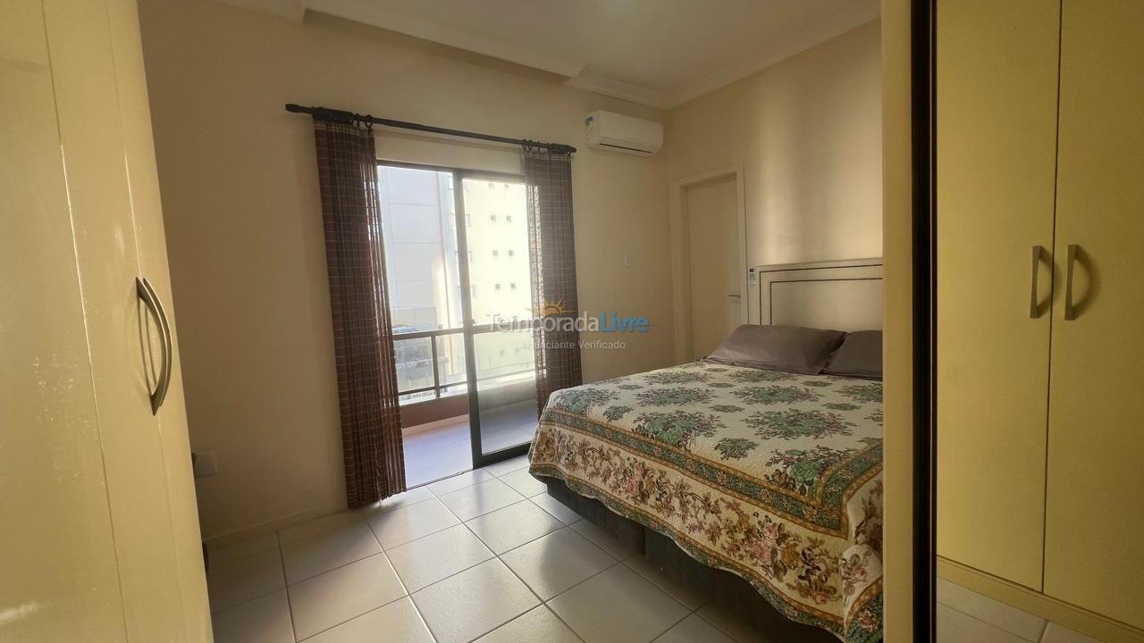 Apartment for vacation rental in Itapema (Meia Praia)