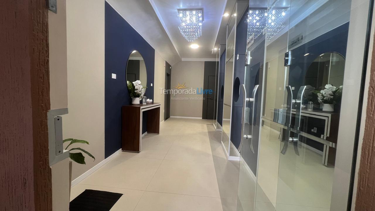 Apartment for vacation rental in Itapema (Meia Praia)