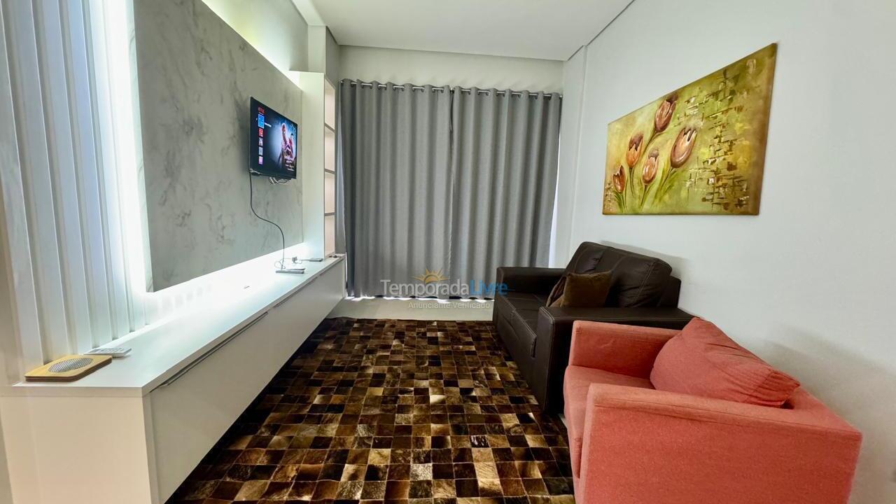 Apartamento para aluguel de temporada em Bombinhas (Canto Grande)