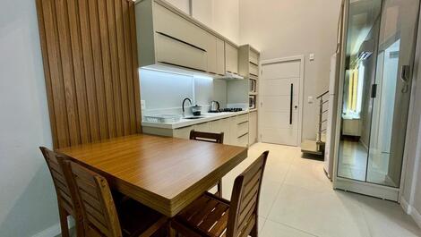 Apartamento Térreo na Praia com Piscina Aquecida