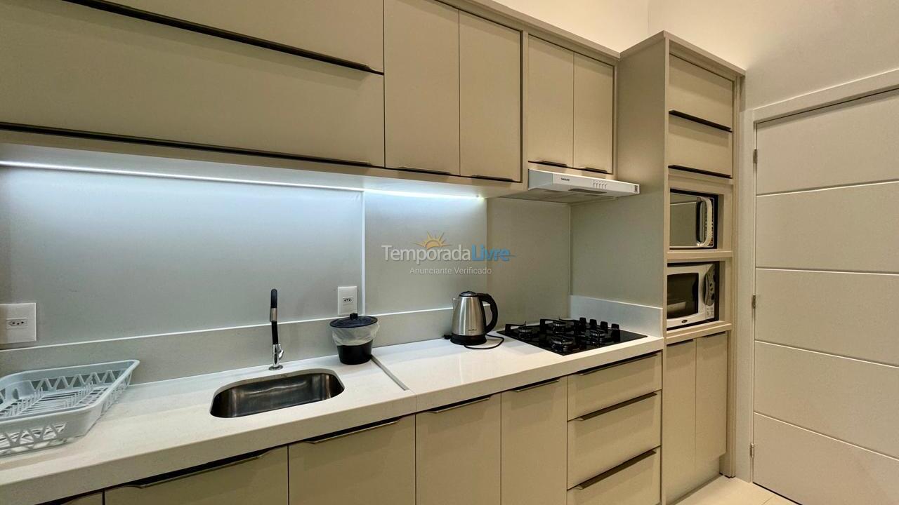 Apartamento para aluguel de temporada em Bombinhas (Canto Grande)