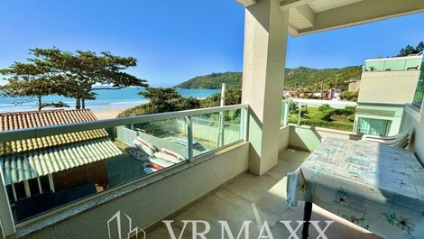 Apartment with beautiful sea view in Canto Grande