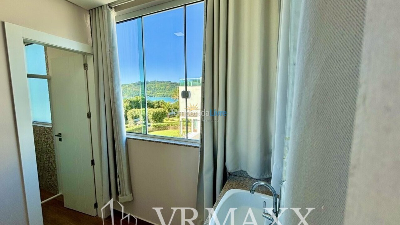 Apartment for vacation rental in Bombinhas (Canto Grande)